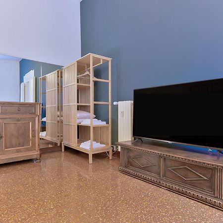 Mono Apartments Saragozza Болоня Екстериор снимка